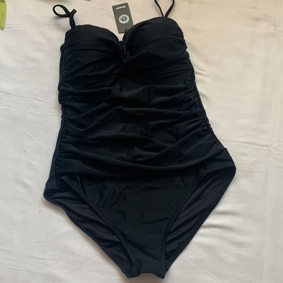 ⭐️RELLECIGA Tummy Control One Piece Swimsuit⭐️ - Picture 4 of 9